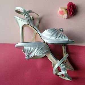 Colorful Creations Dyeable White Satin Formal Bridal Heels - Womans Size 6